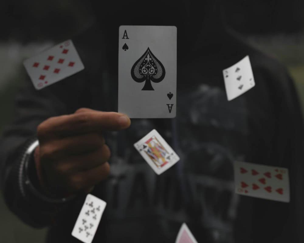 Đọc vị người chơi và khai thác sai lầm đối thủ